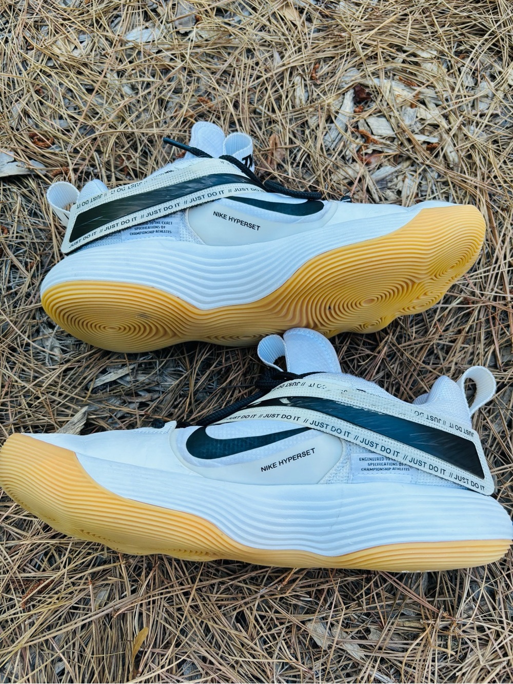 Nike React Hyperset Volleyball White & Black Sneakers with Gum Outsole Size 12 - Picture 5 of 12